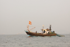 Fishermen going about their business - Arabian Sea - Mumbai harbour
